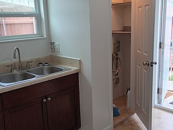 kitchen pantry/closet