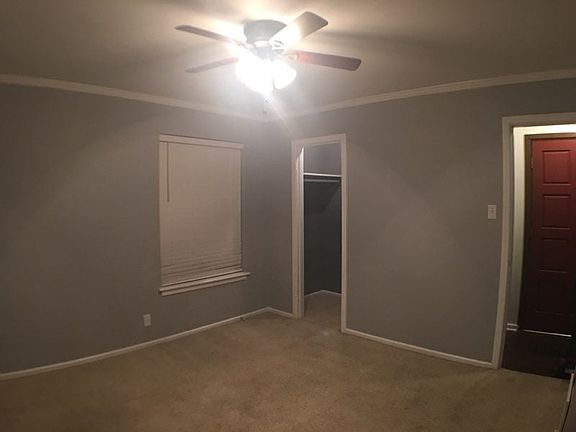 3rd image of 416 Glenwood Ter