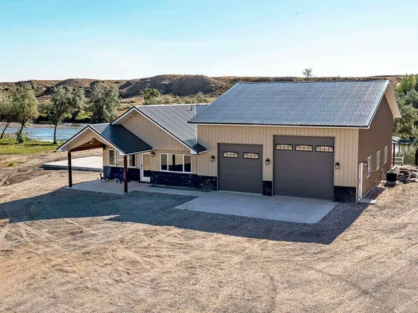 37 Road 1AB, Clark, WY 82435