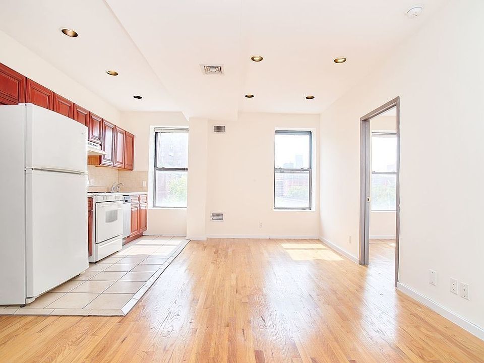 1st image of 1627 Park Ave APT 5A