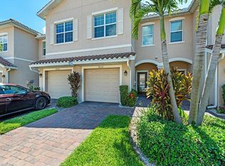 2652 Blossom Way, Naples, FL 34120