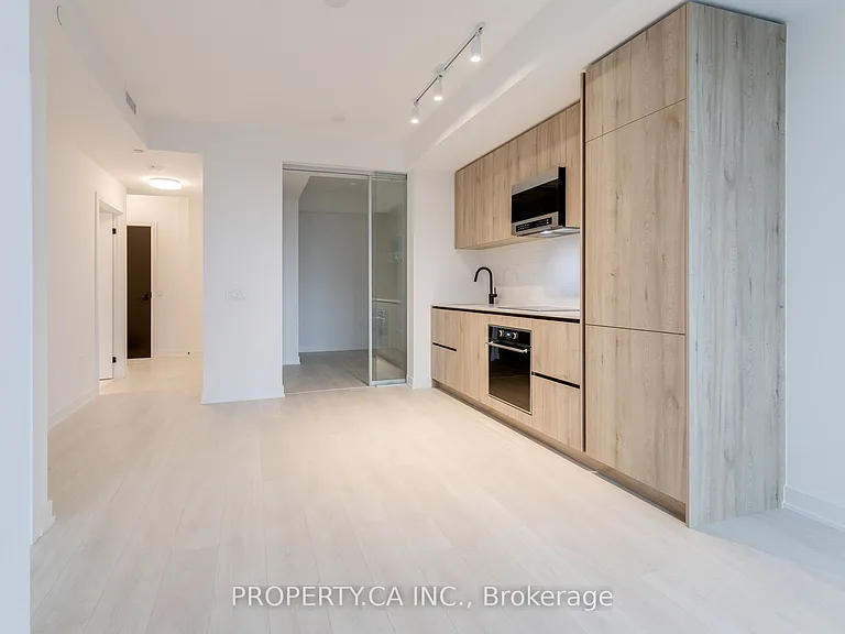 127 Broadway Ave #1401 — Photo 8