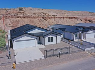 611 Foothill Rd SW, Albuquerque, NM 87105