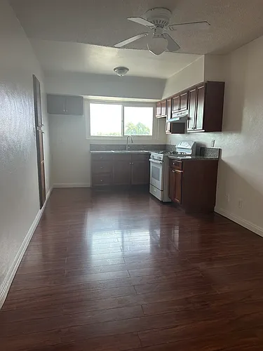 12048 Downey Ave Photo 1
