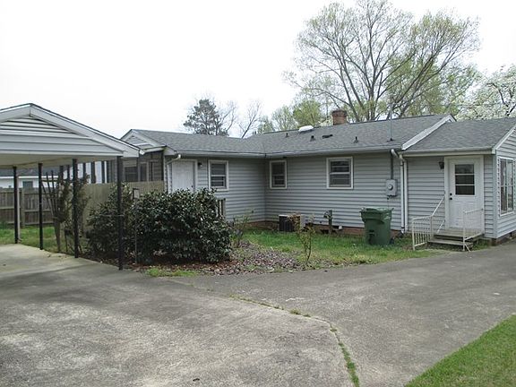 2nd image of 712 E 12th St