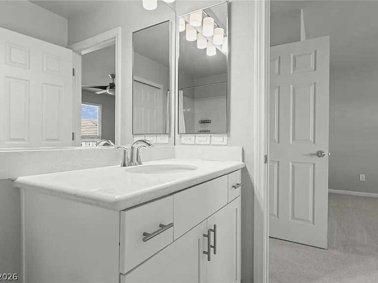10116 Cascadia Creek St — Photo 41