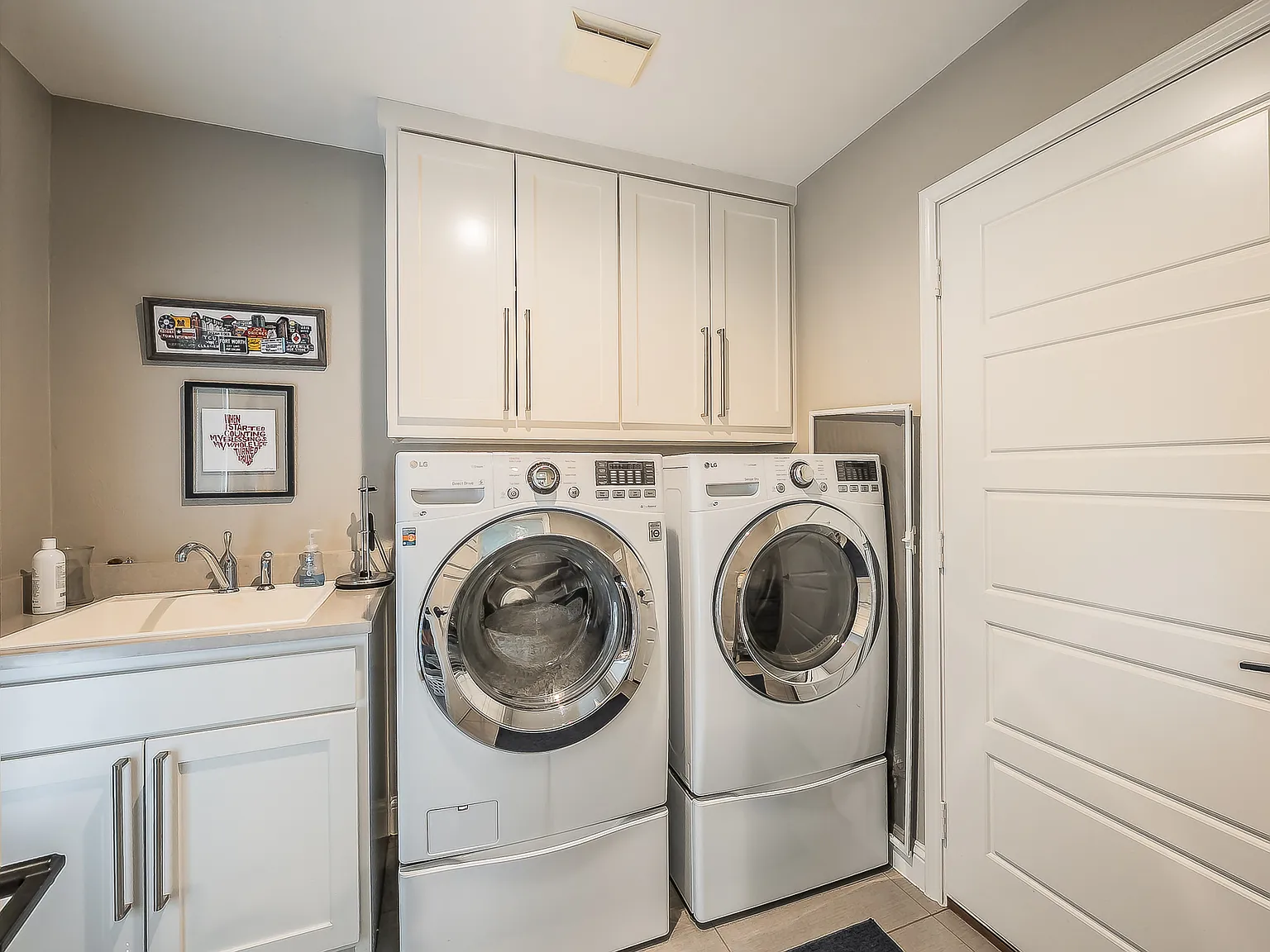 3 bed, 2224 sqft, $4,000 — Photo 2