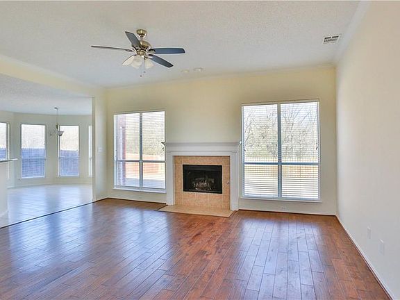 5th image of 2815 Jeremy Dr