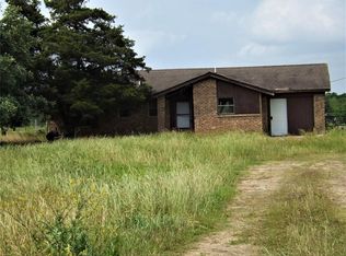 1774 County Road 250, Weimar, TX 78962