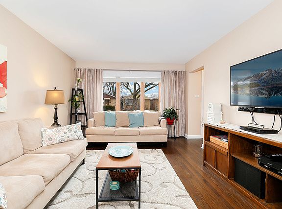 5th image of 4736 N Odell Ave
