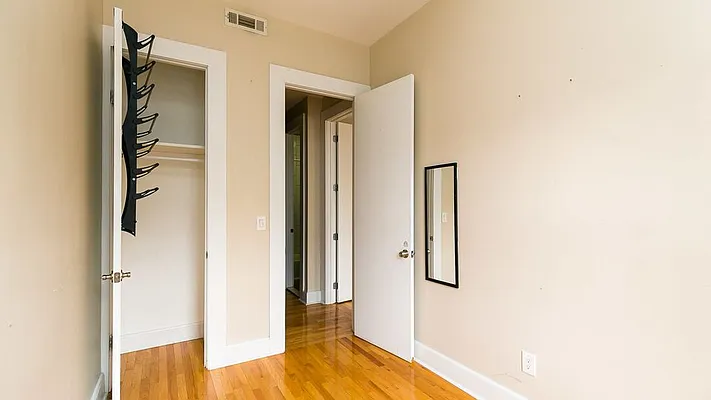 Rented by Nooklyn NYC LLC | media 16