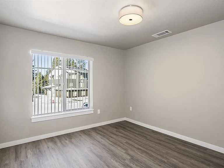 Stillwater Crossing Apartments — Photo 50