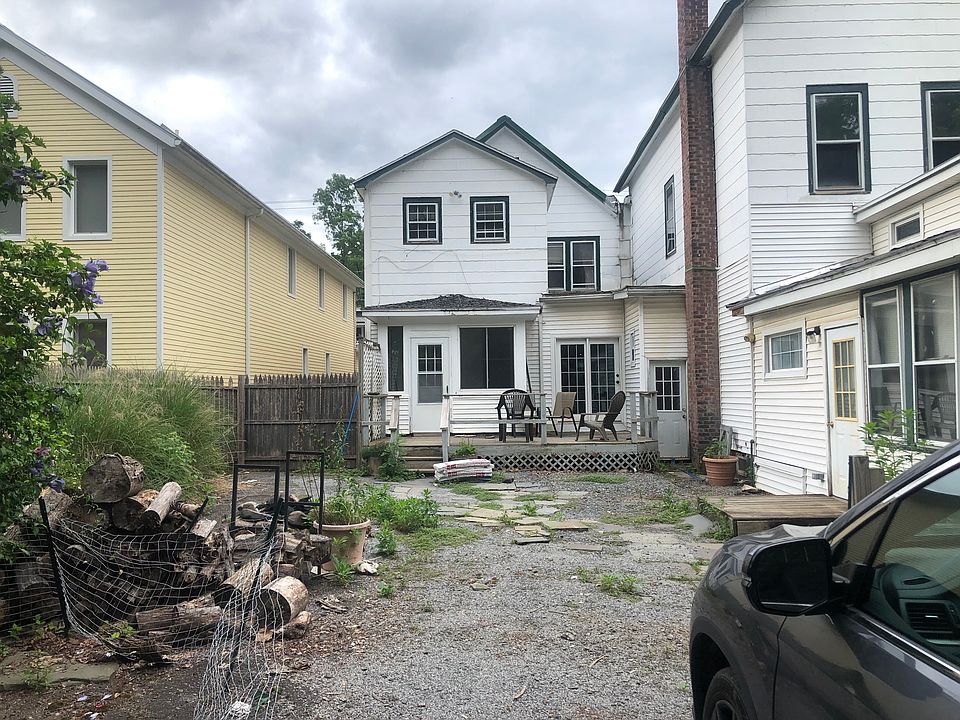1st image of 52 Main St #1