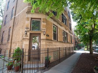 807 W Newport Ave #2, Chicago, IL