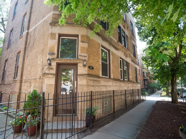 807 W Newport Ave #2, Chicago, IL 60657