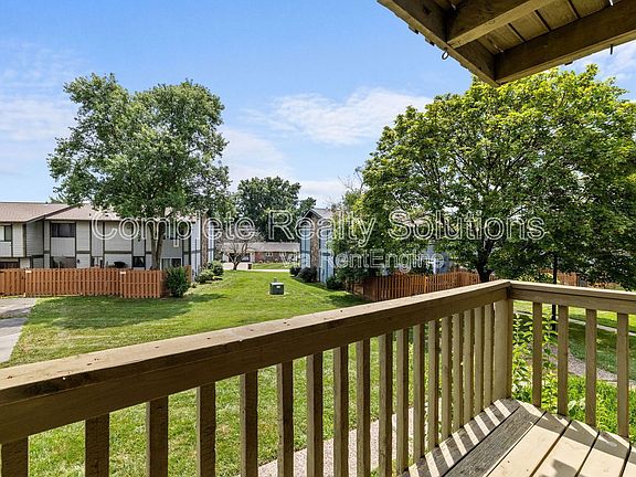 3rd image of 2042 Gascony Parc Dr #2042