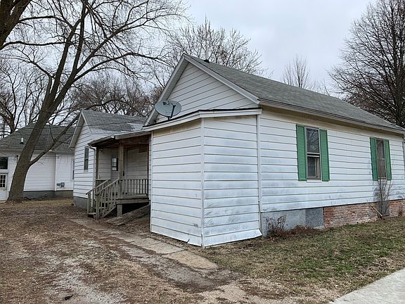 2nd image of 801 N Mill St
