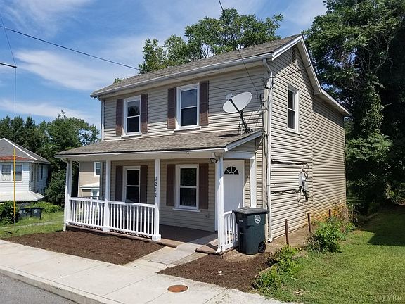 2nd image of 1212 Dearing St