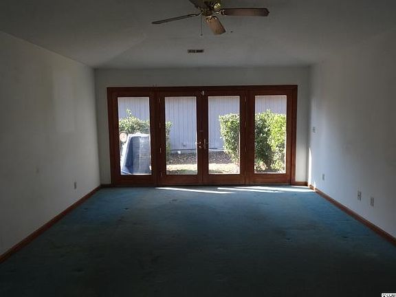 3rd image of 864 Brenda Pl