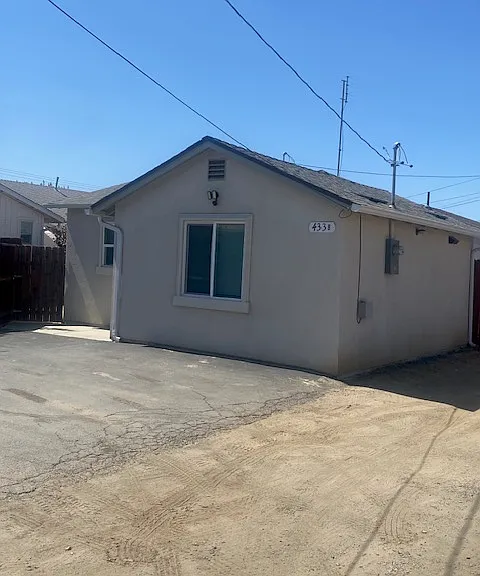 433 N F St #B — Photo 8
