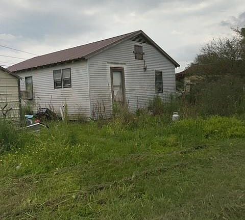 4th image of 2264 Perkins St