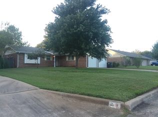 4 Chickasaw Dr, Shawnee, OK 74801