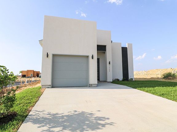 3rd image of 1724 Cordova Dr