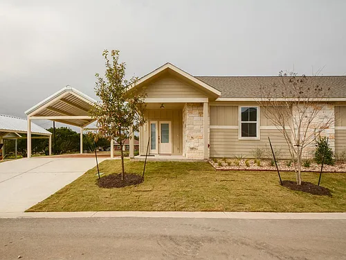 240 Rose Dr Photo 1