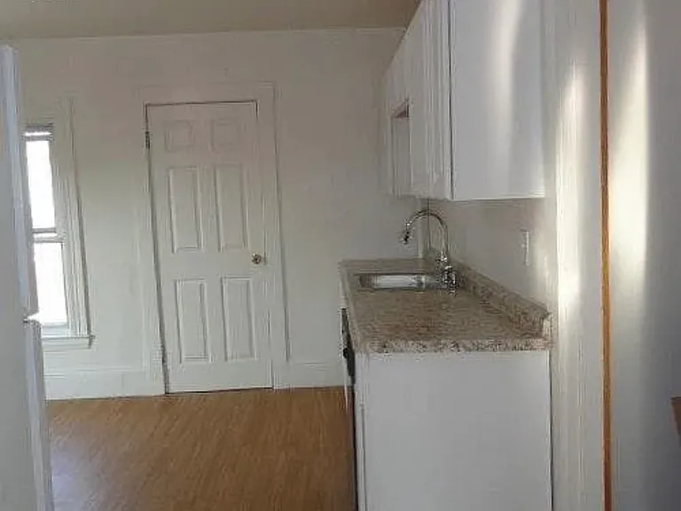 22 Porter St #2 — Photo 6