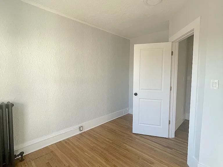 1469 Ottawa St #5 — Photo 6