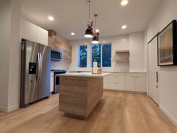 5th image of 18515 Meridian Ave N #D