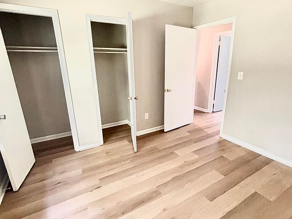 4th image of 4402 JADE Drive W