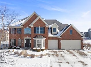 163 Winding Hill Dr, Elgin, IL 60124