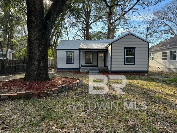 156 Potter Dr, Mobile, AL 36606