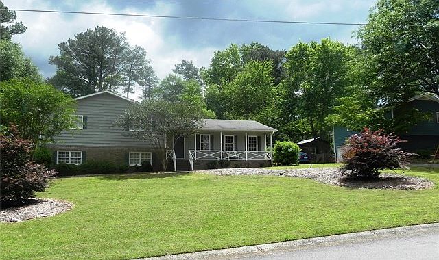 1st image of 3040 Susan Ct