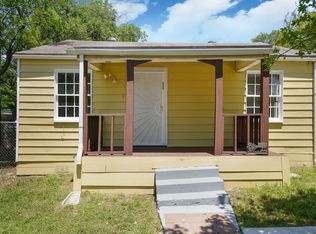 1123 W Hermosa Dr, San Antonio, TX 78201