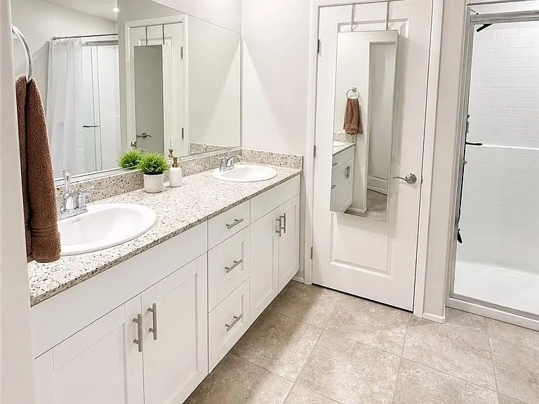 3744 Ramura Ave — Photo 5