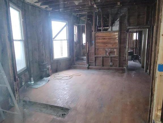 4th image of 3031 W St Paul AVENUE