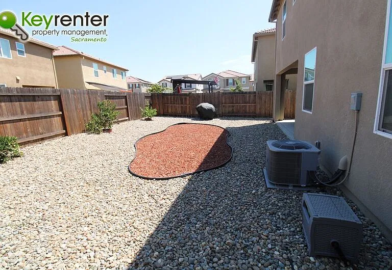 3055 Island Creek Way — Photo 32