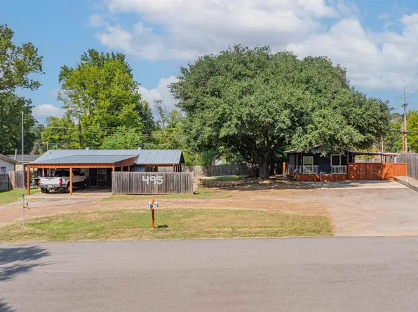 495-499 McKinnon Dr, Kilgore, TX 75662