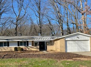 10616 Jerry Coe Ln, Strongsville, OH