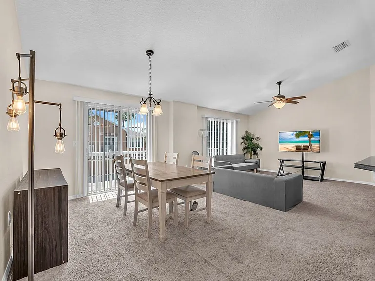 7001 Interbay Blvd — Photo 7
