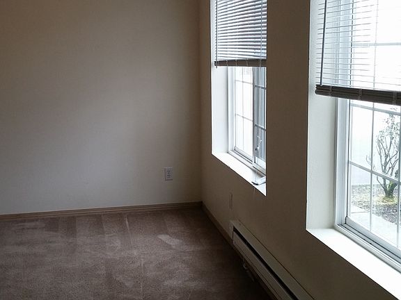 2nd image of 10215 Lundeen Pkwy APT A1