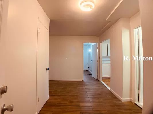 2nd image of 21-14 21st Ave #2A2