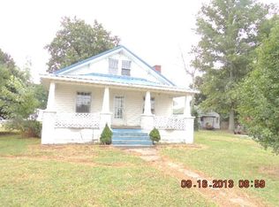 1016 E Main St, Carmi, IL 62821