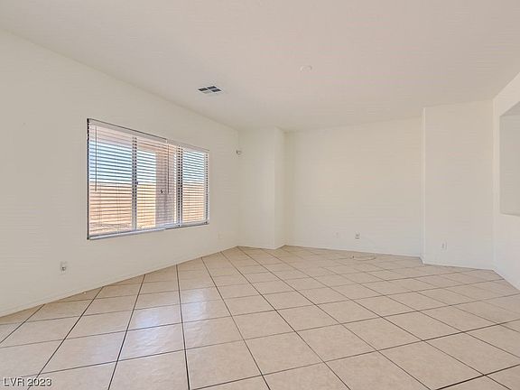 5th image of 268 Pioneers Peak Ave