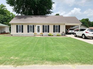 805 Waverly Ave, Muscle Shoals, AL 35661