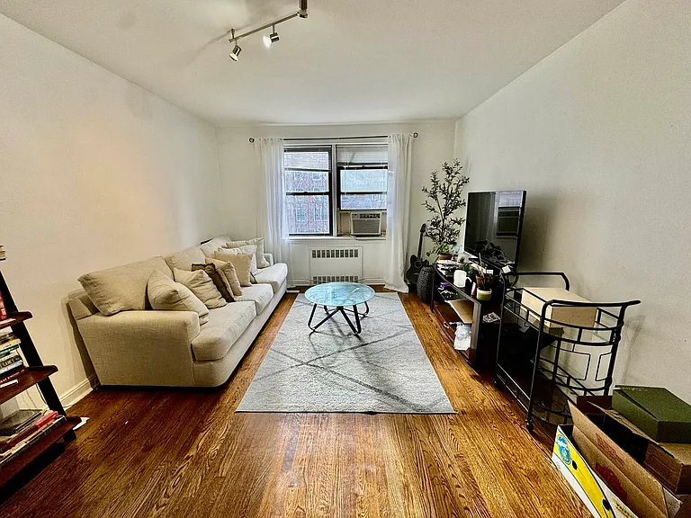 145 72nd St #C8 — Photo 5