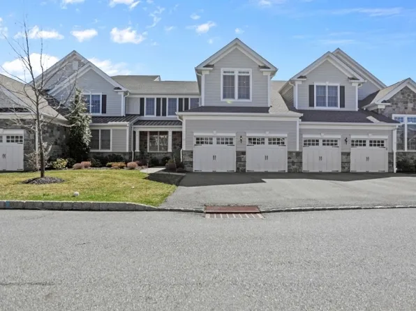 17 Hazy Gate Ter, Franklin Lakes Boro, NJ 07417