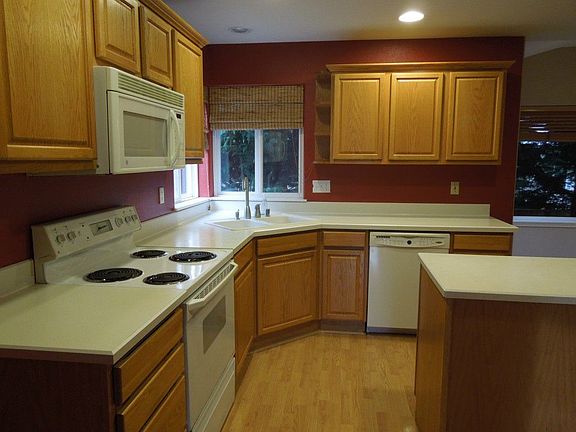 5th image of 6708 NE 53rd Cir